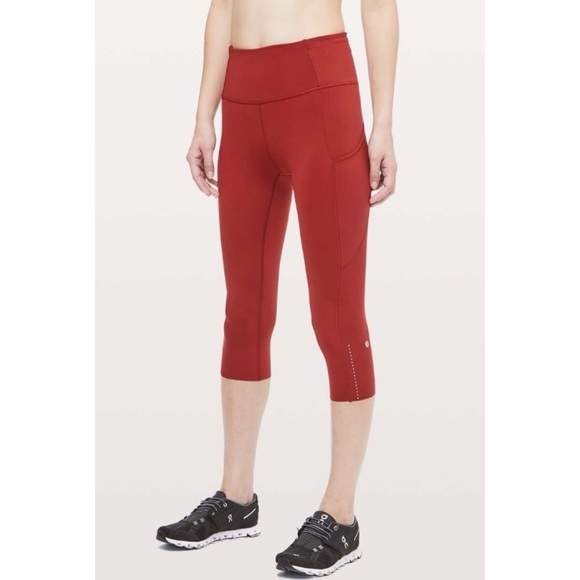 lululemon athletica Pants - LULULEMON Dark Sport Red Fast & Free Crop II *Nulux 19”